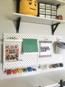 Small LEGO workstation using IKEA Skadis Pegboard System