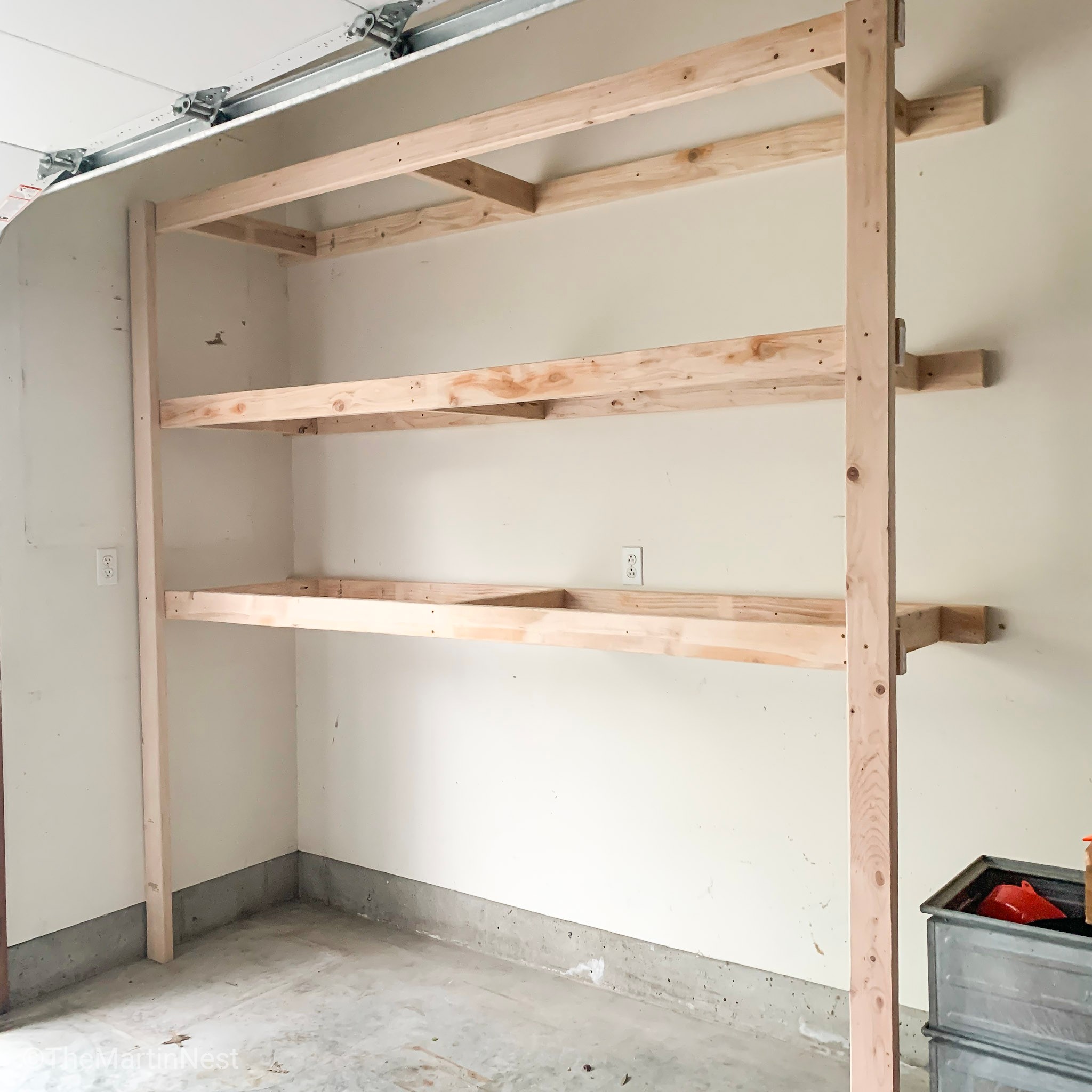 How to Build Easy DIY Storage Shelves - themartinnest.com
