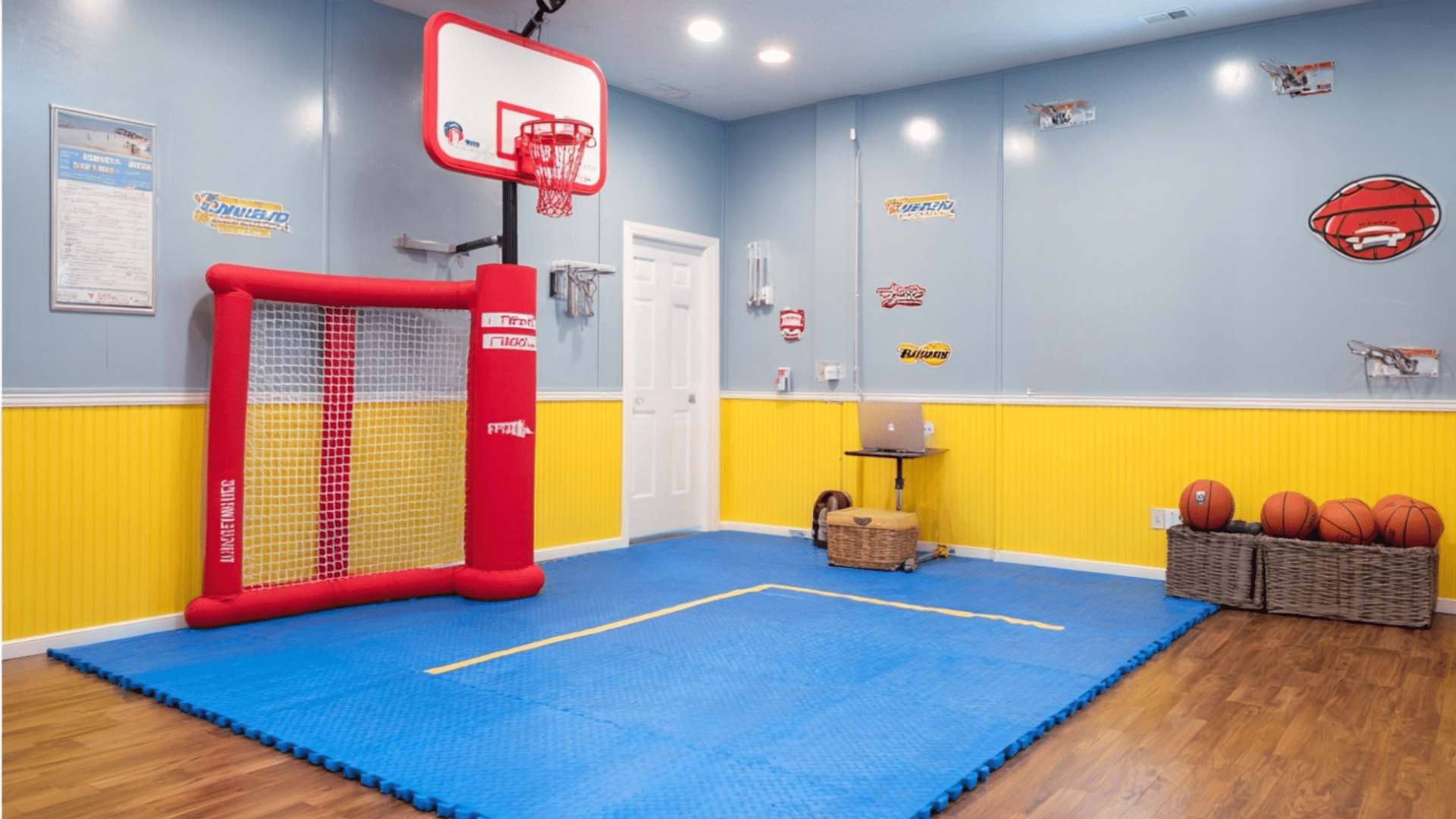 mini-indoor-sports-arena