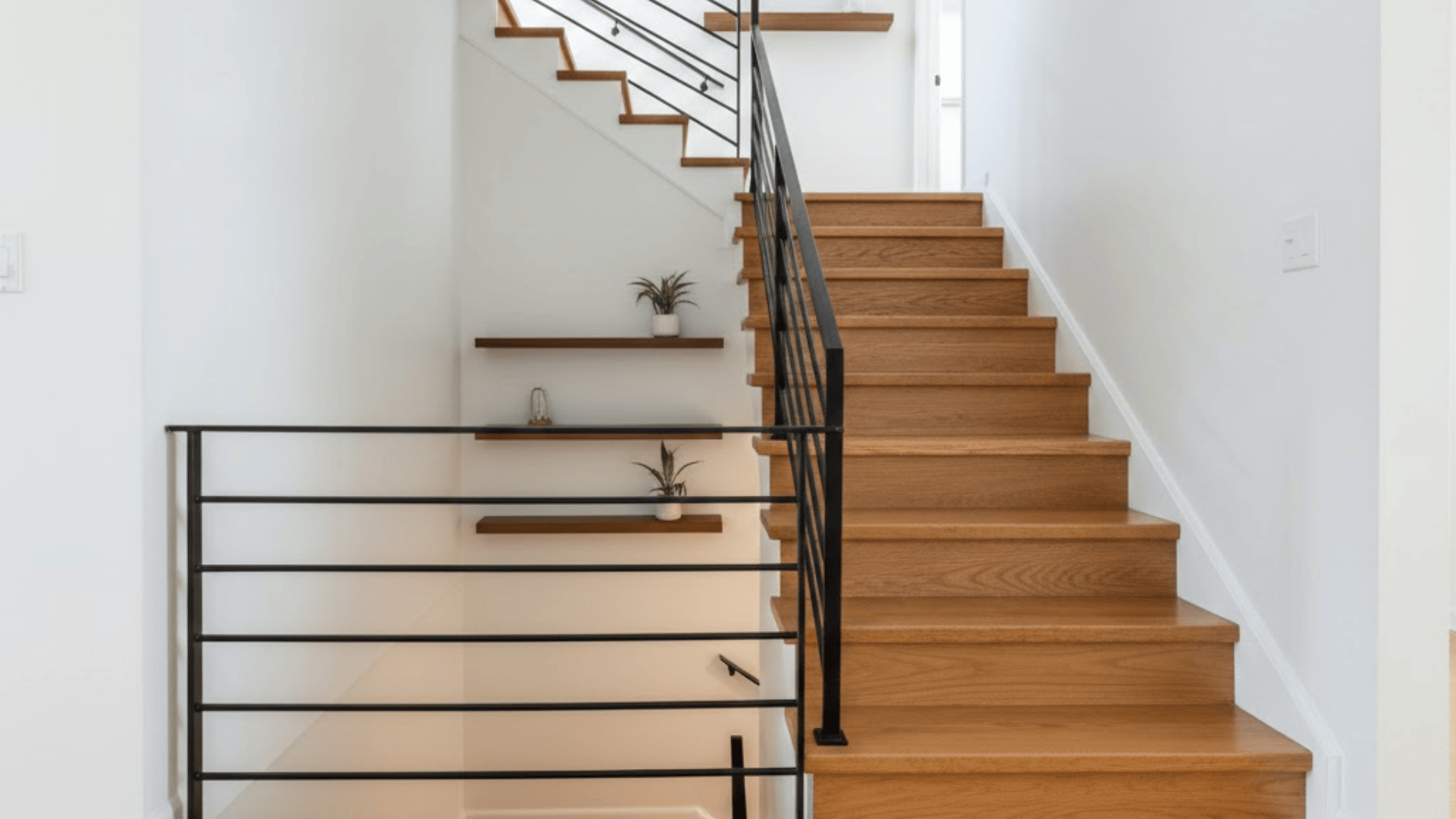 mid-century-modern-hallway-designs